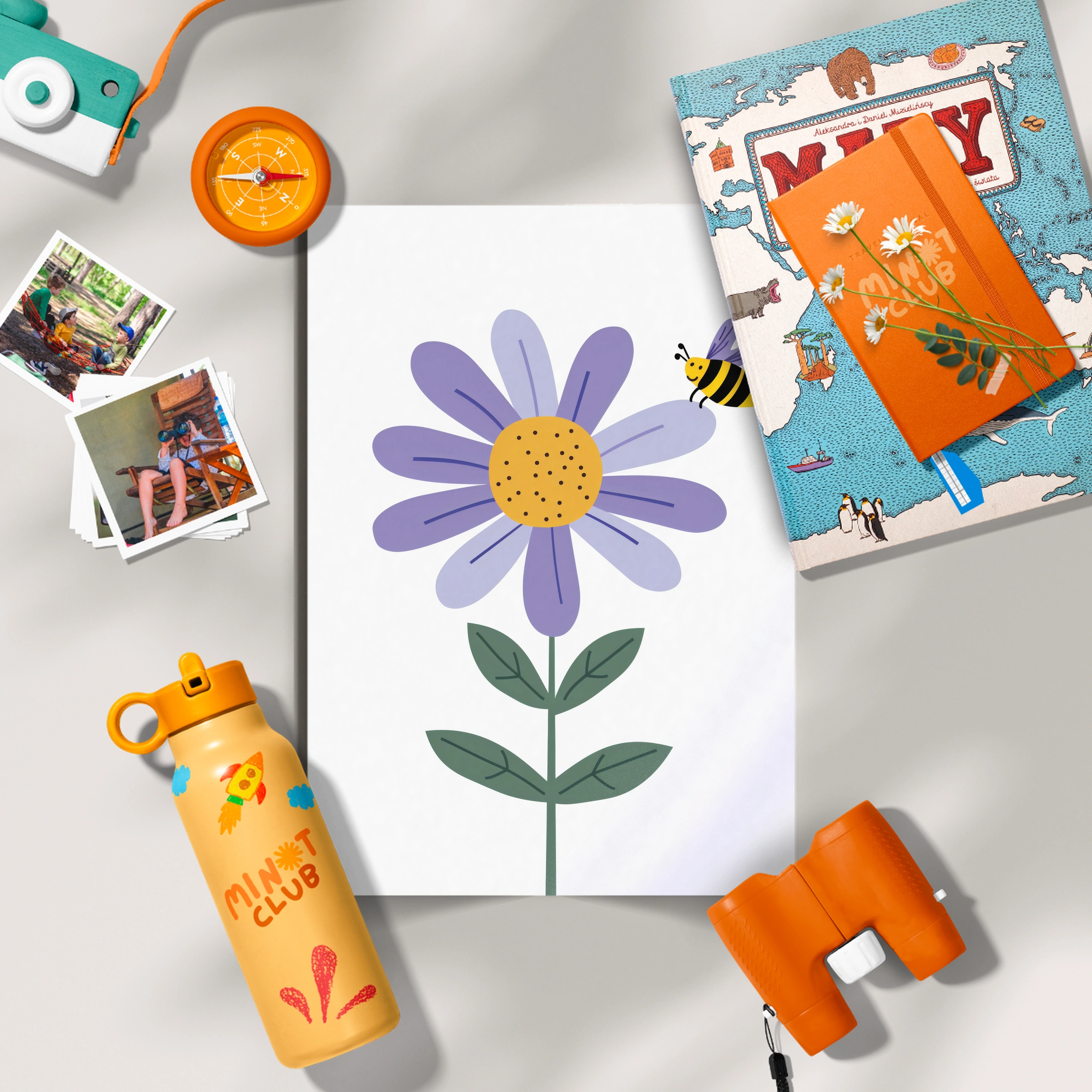 Daisy and a Bee Nursery Print